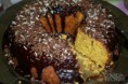 BOLO DE CENOURA COM COBERTURA DE CHOCOLATE.